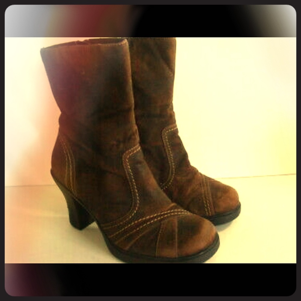 Mudd Tahara distressed boot